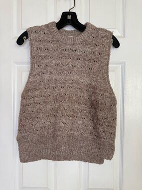 Universal Thread Sleeveless Knit Vest
